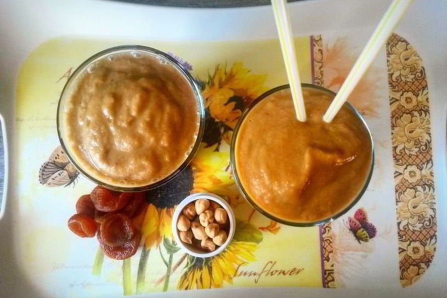 Рецепт смузи с бананами и курагой