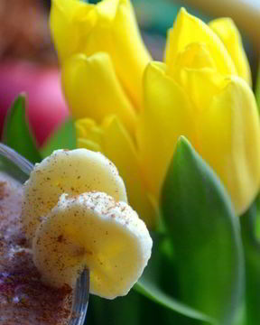 Смузи с бананом и малиной