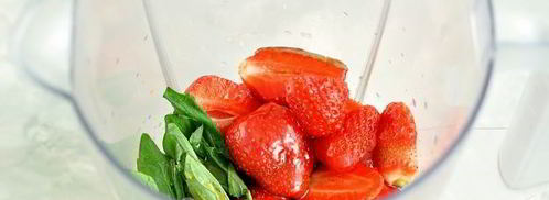 смузи с кокосовым молоком и клубникой. Шаг 5