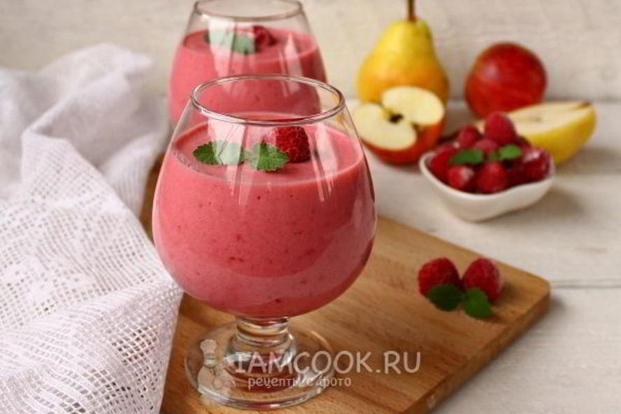 Рецепт смузи с малиной, яблоком и грушей