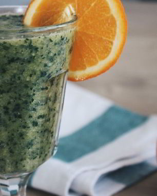 Смузи со шпинатом и апельсином
