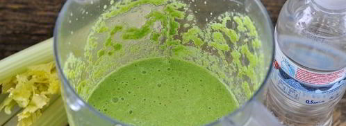 зеленый коктейль с овсяными хлопьями и льном. Шаг 8