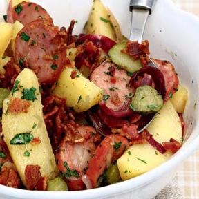 Салаты с колбасой