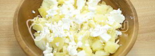 картофельный салат с брынзой. Шаг 3