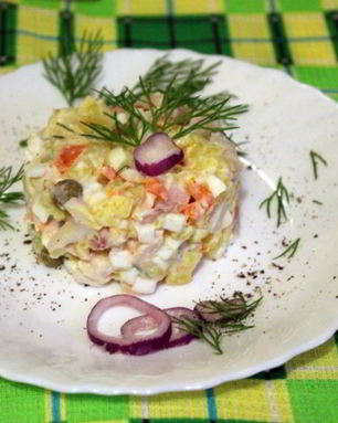 Картофельный салат с кальмарами