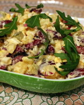 Картофельный салат с красной фасолью