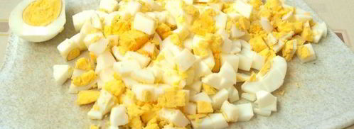 картофельный салат со щавелем и маринованными огурцами. Шаг 5