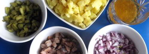 немецкий картофельный салат с сельдью. Шаг 2