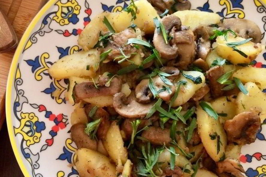 Рецепт теплый салат с картофелем и шампиньонами