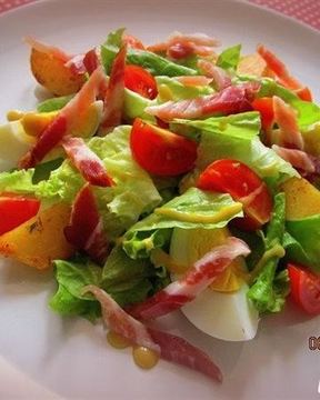 Теплый салат с картофелем Поздний завтрак