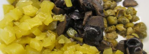 салат фасолевый с тунцом, маслинами и каперсами. Шаг 2