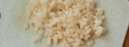 салат из кальмаров с яблоками. Шаг 3