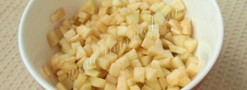 салат из кальмаров с яблоками. Шаг 4