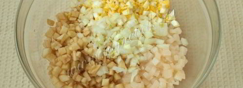 салат из кальмаров с яблоками. Шаг 7