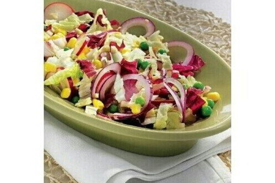 Рецепт салата иза пекинского капуст с зеленыма горошкома