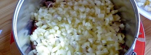 салат мужской каприз с огурцом. Шаг 10