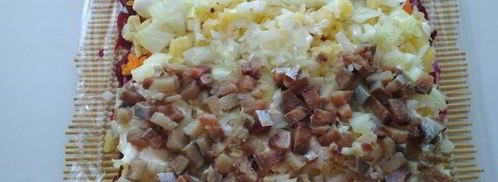 рулет селедка под шубой. Шаг 3