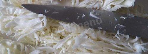 салат с капустой и крабовыми палочками. Шаг 2