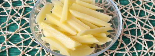 салат с копченой колбасой и солеными огурцами. Шаг 5