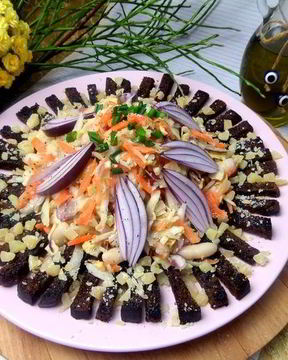 Салат с курицей карри и фасолью