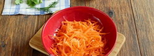 салат с морковью и сухариками. Шаг 6