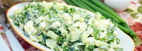 салат с огурцом и яйцом. Шаг 6