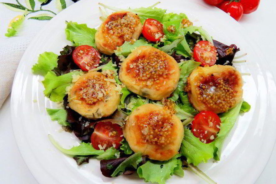 Рецепт салат с сырниками