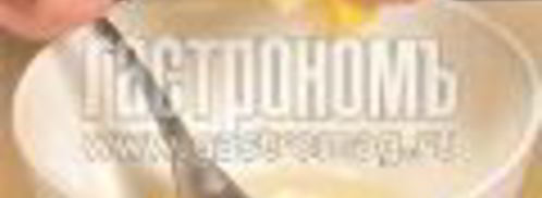 салат цезарь с беконом и яйцом. Шаг 2