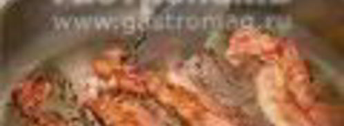 салат цезарь с беконом и яйцом. Шаг 3