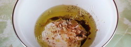 салат цезарь с курицей и сухариками. Шаг 4