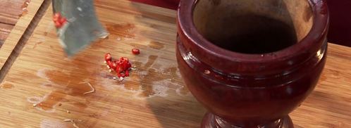 сом там пу — овощной салат с солеными крабами. Шаг 3