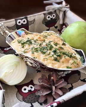 Луково-яблочный соус