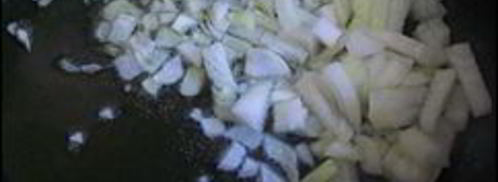 сметанный соус с морковкой и луком. Шаг 3