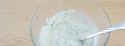 соус для салата из йогурта. Шаг 2