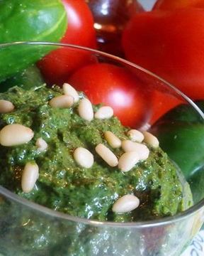 Соус из базилика и рукколы