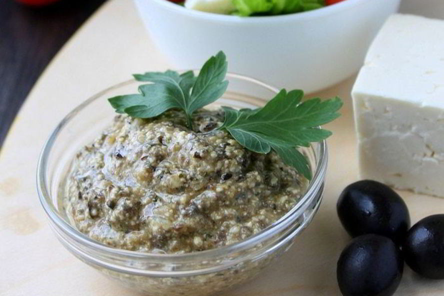 Рецепт соус с брынзой и маслинами