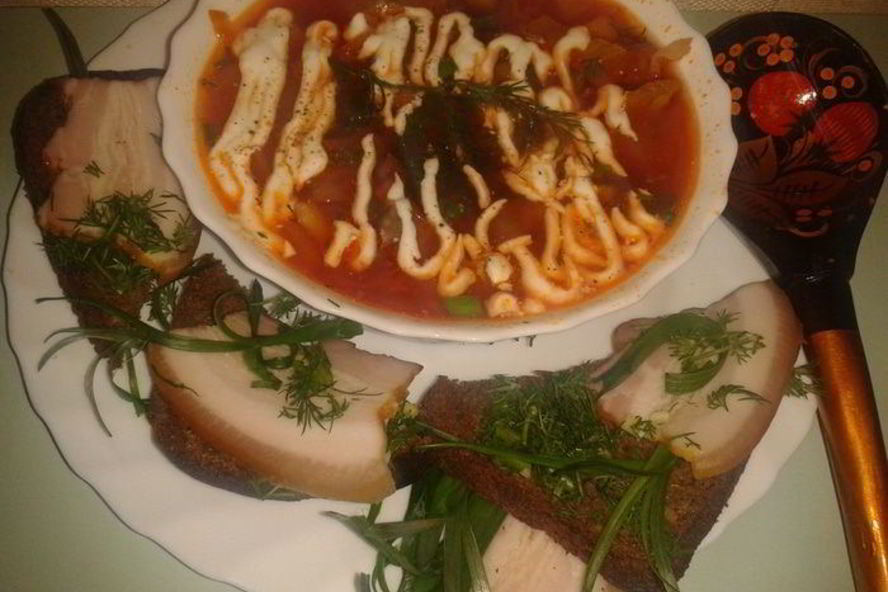 Рецепт борщ с бутербродами из сала