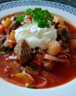 Борщ с картофелем томатами и фасолью