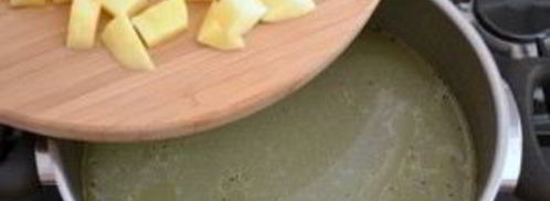 зеленый борщ с курицей. Шаг 5