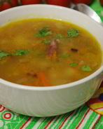 Гороховый суп с копченой колбасой