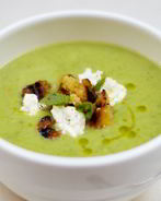 Суп из свежего гороха с заправкой