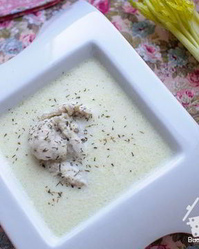 Нежный куриный суп с рисом и тимьяном