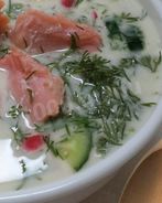 Окрошка с красной рыбой на квасе