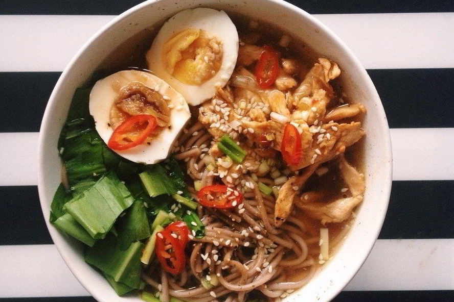 Рецепт простой японский суп с гречневой лапшой