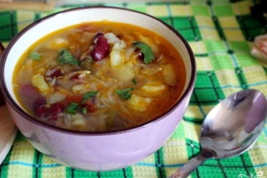 Рецепт щи из квашеной капусты с фасолью