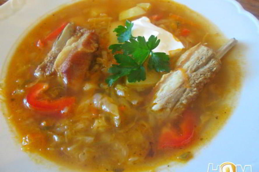 Рецепт щи со свиными ребрами и яблоком