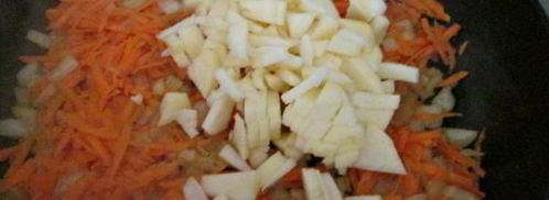 щи со свиными ребрами и яблоком. Шаг 4