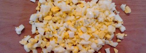 зеленые щи с крапивой и щавелем с яйцом. Шаг 9