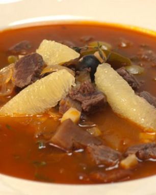 Сборная солянка на говяжьем бульоне