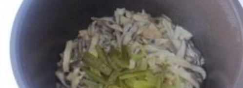 солянка из капусты с грибами в мультиварке. Шаг 2